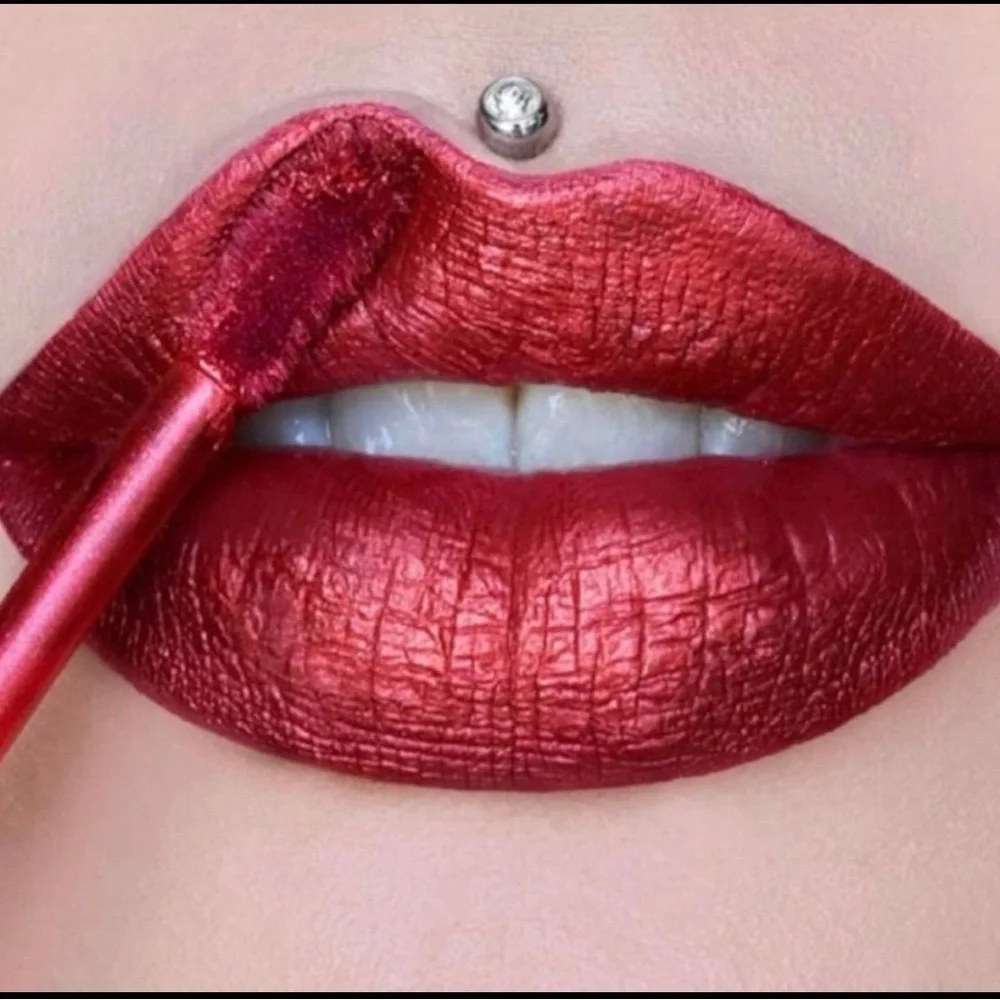 NEW Poinsettia - Jeffree Star VELOUR LIQUID LIPSTICK